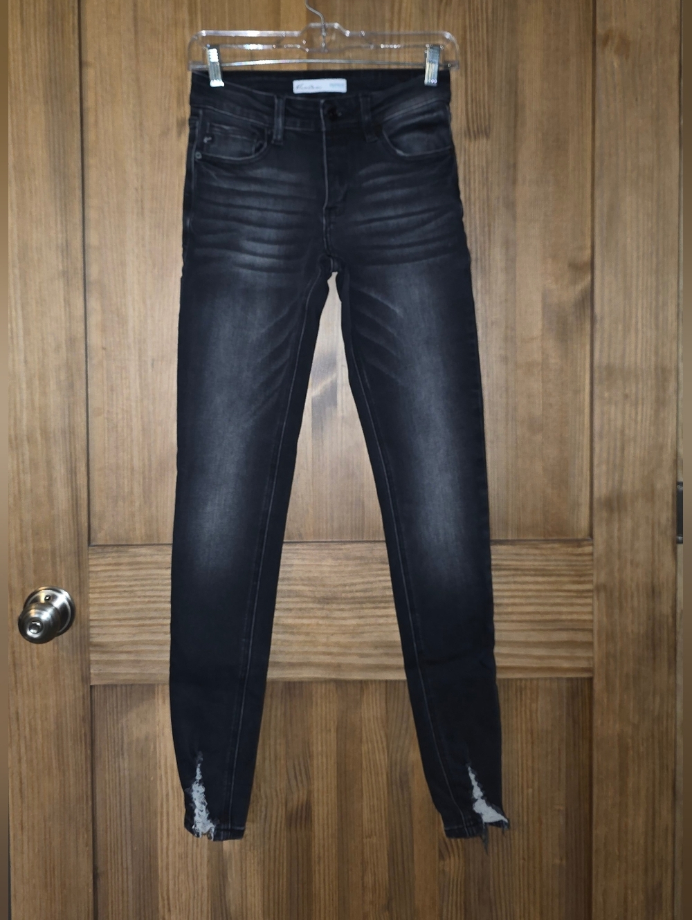 KanCan Women’s Black Washed Skinny Jeans